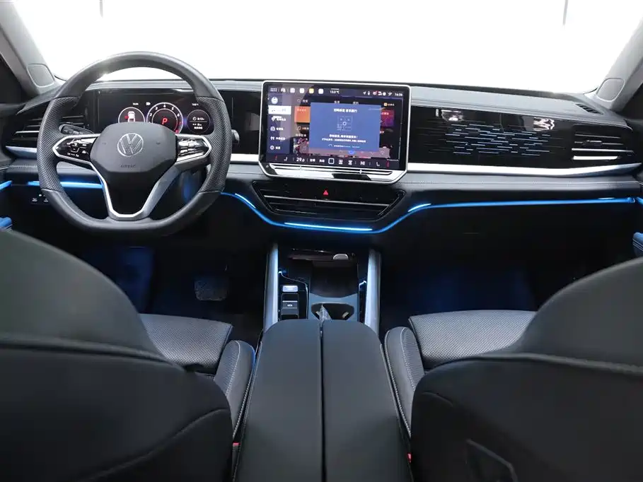 Volkswagen Passat 2025 Pro 380TSI Dragon Glory Edition фото 27