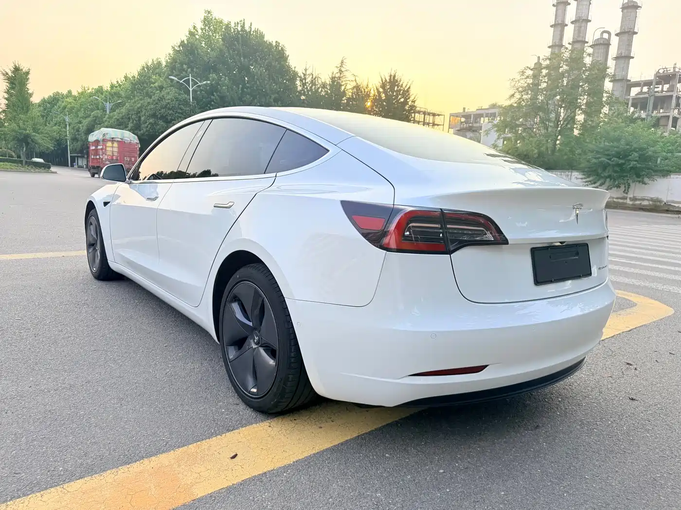 Tesla Model 3 (Import) 2019 2019 Long Range All-Wheel Drive Edition
