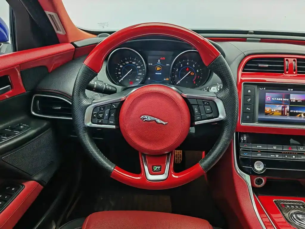 Jaguar XE 2017 2017 2.0T 200PS R-Sport