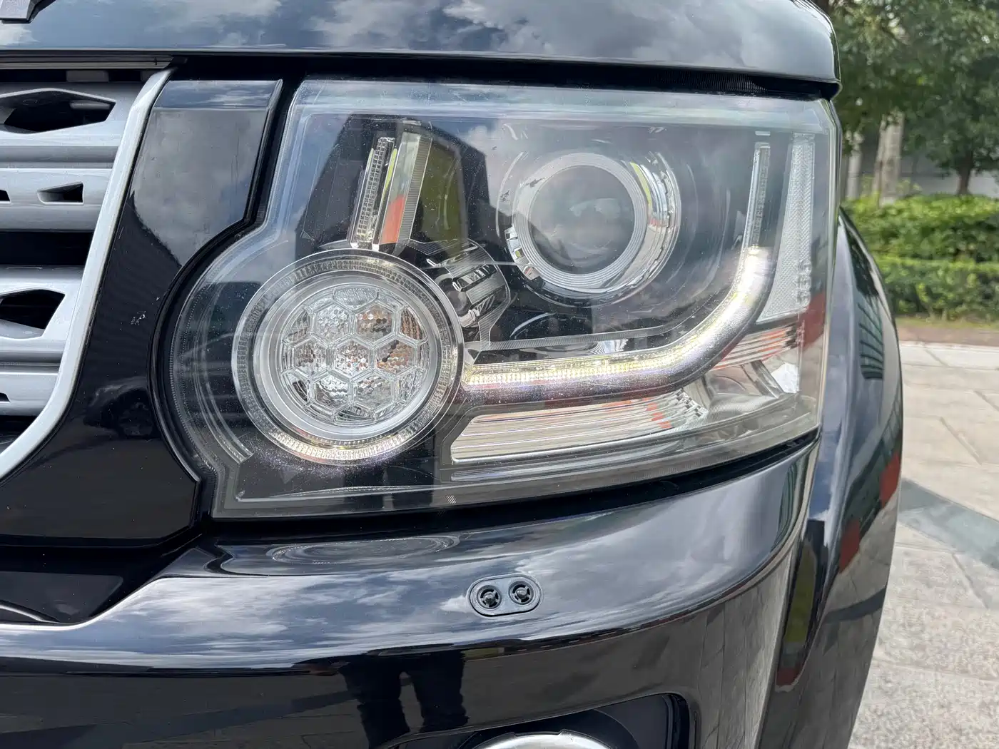Land Rover Discovery 2015 3.0 SDV6 HSE Diesel фото 5