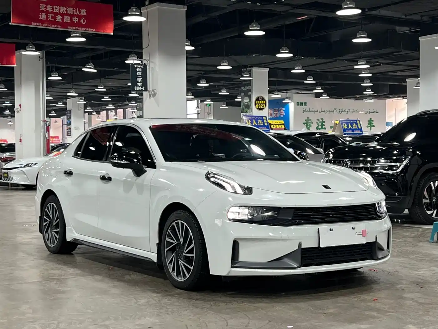 Lynk & Co 03 2021 2.0TD Auto Jin Plus фото 2
