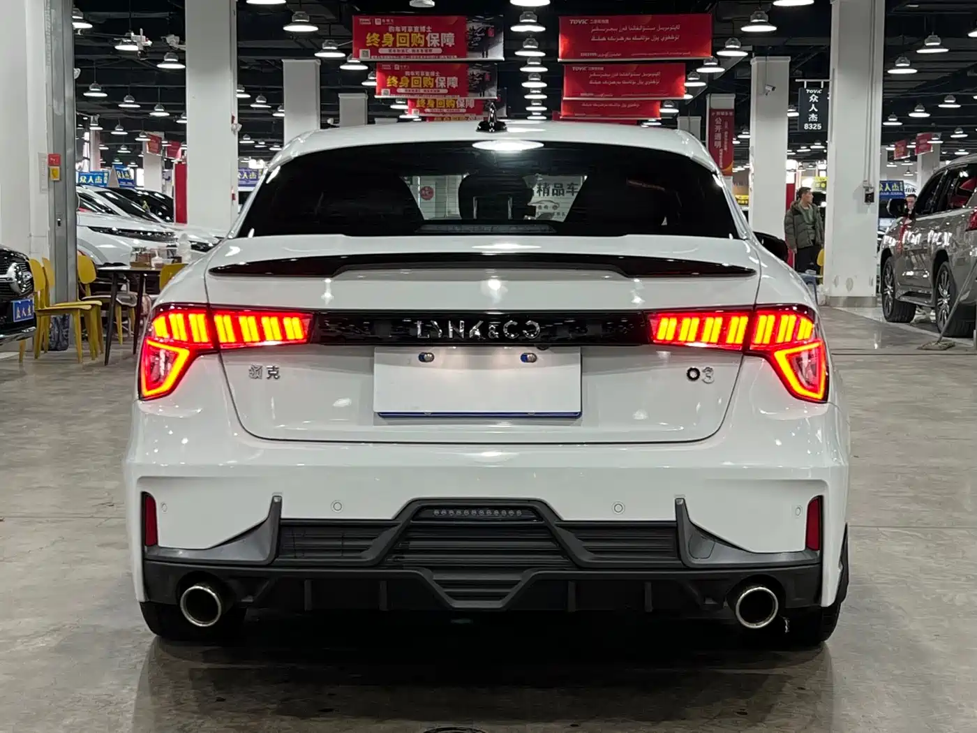 Lynk & Co 03 2021 2.0TD Auto Jin Plus фото 4