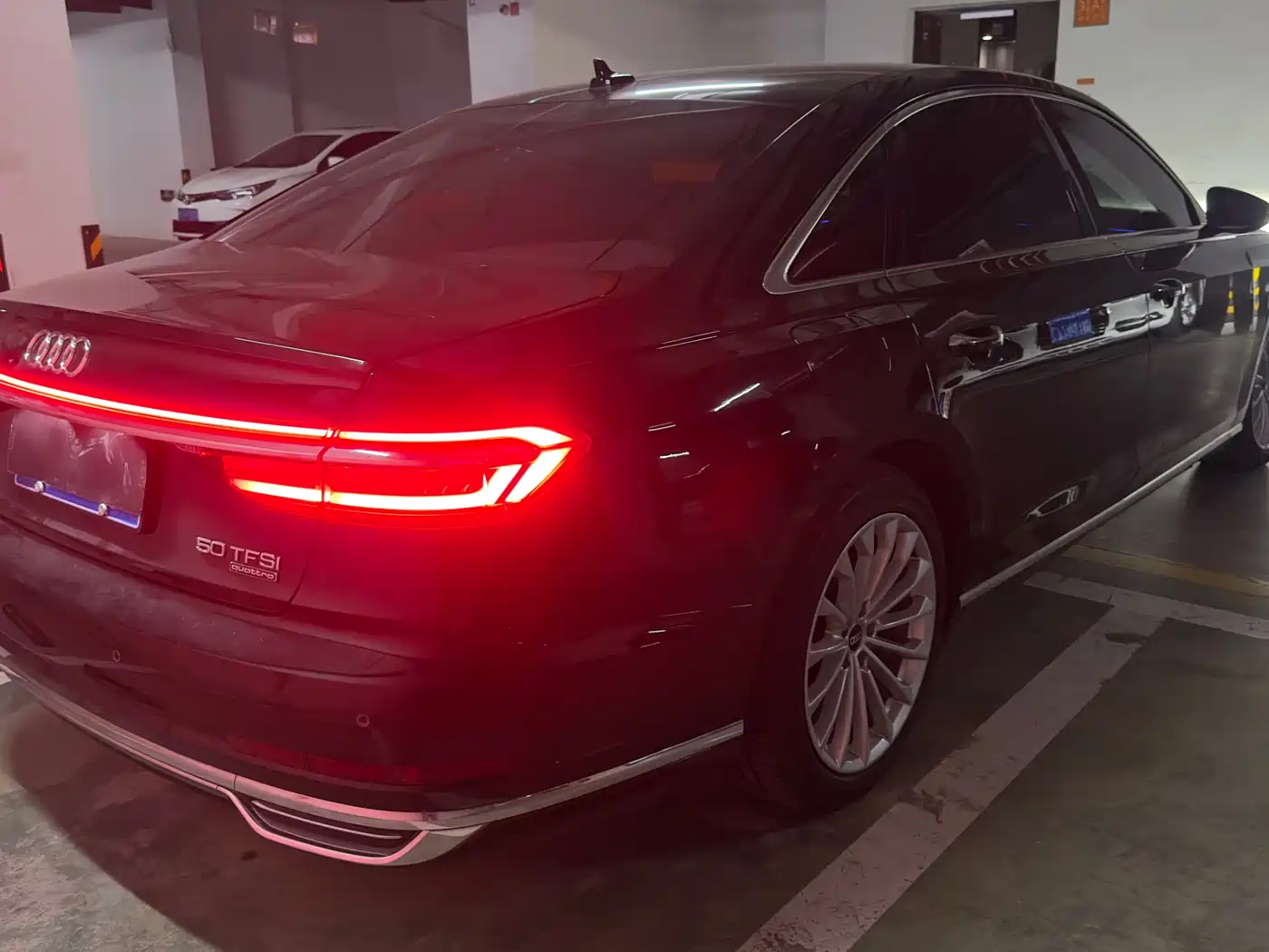 Audi A8 2021 A8L 50 TFSI quattro Comfort фото 12