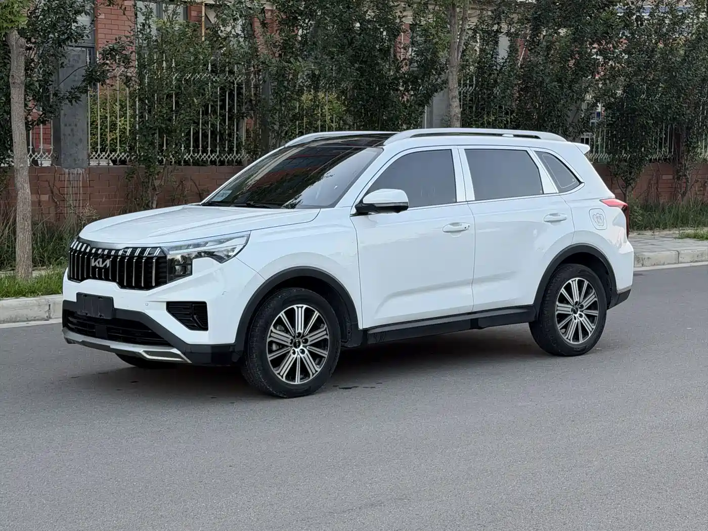 Фото 1 - Kia Sportage