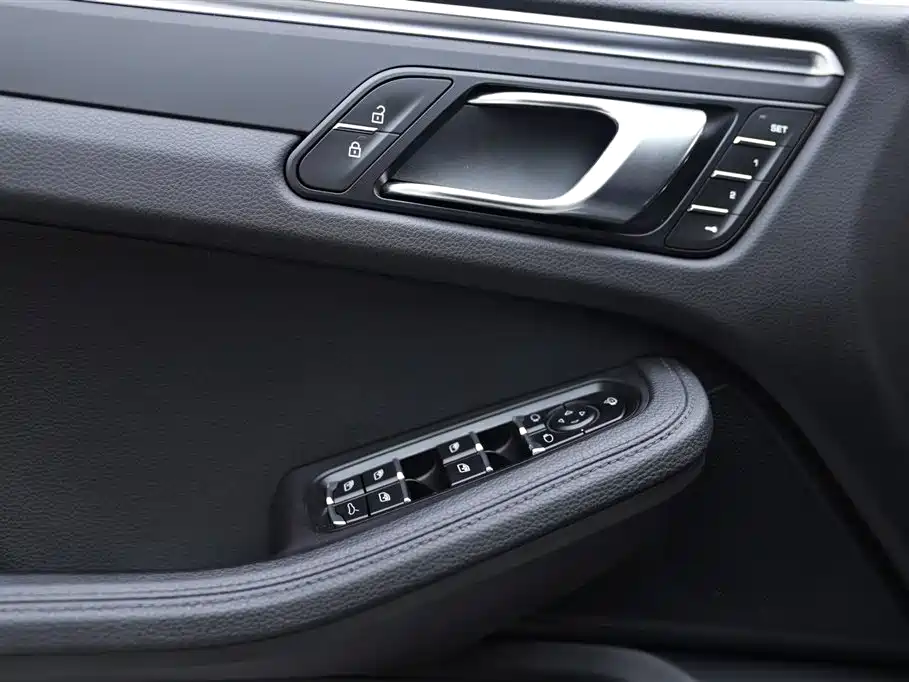Porsche Macan 2021 Macan 2.0T фото 7