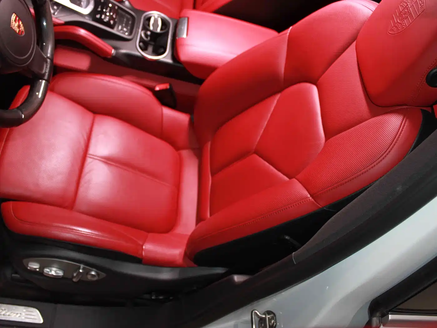 Porsche Cayenne 2014 Cayenne Platinum Edition 3.0T фото 18