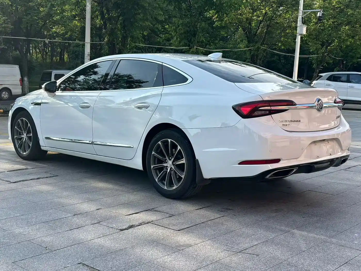Buick LaCrosse 2019 28T Luxury Edition фото 5