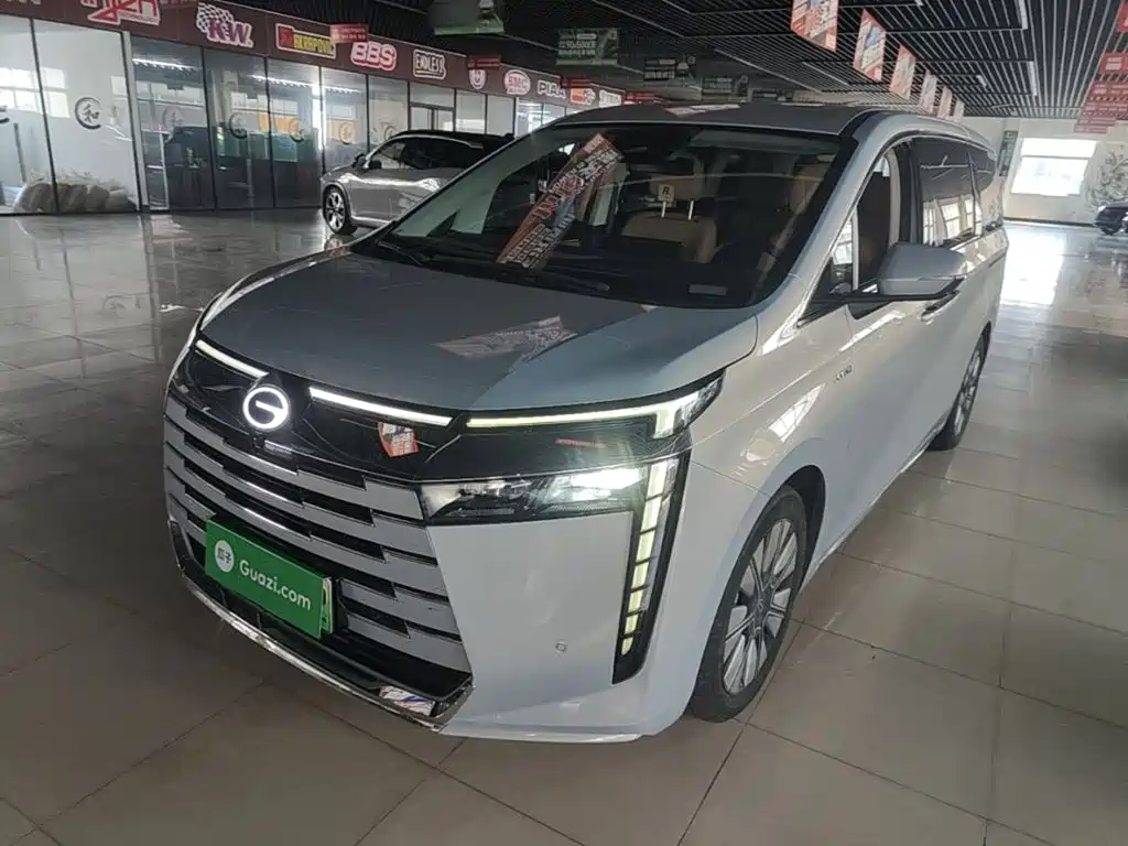 صورة 2 - GAC Trumpchi Trumpchi E8 NEV
