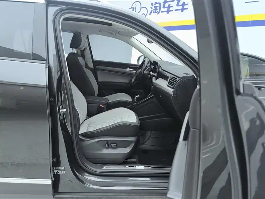Volkswagen Tayron 2023 330TSI 2WD Luxury Plus Advanced Edition фото 8