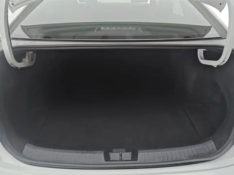 Volkswagen Sagitar 2022 280TSI DSG Soaring Edition фото 4