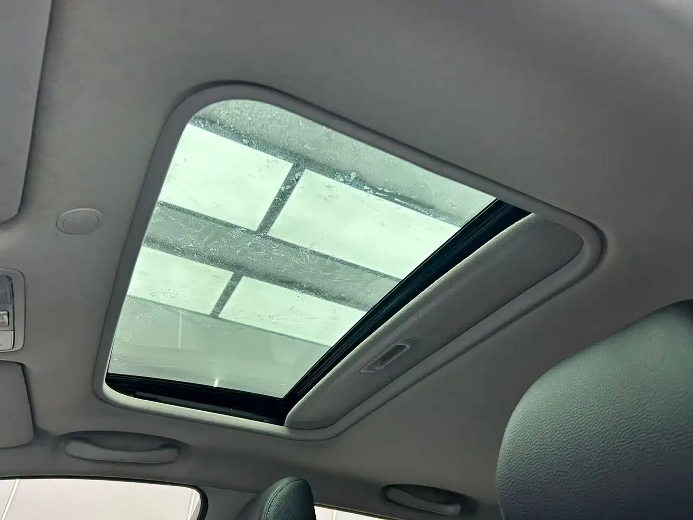 Kia KX1 2021 1.4L CVT Sunroof Version фото 17