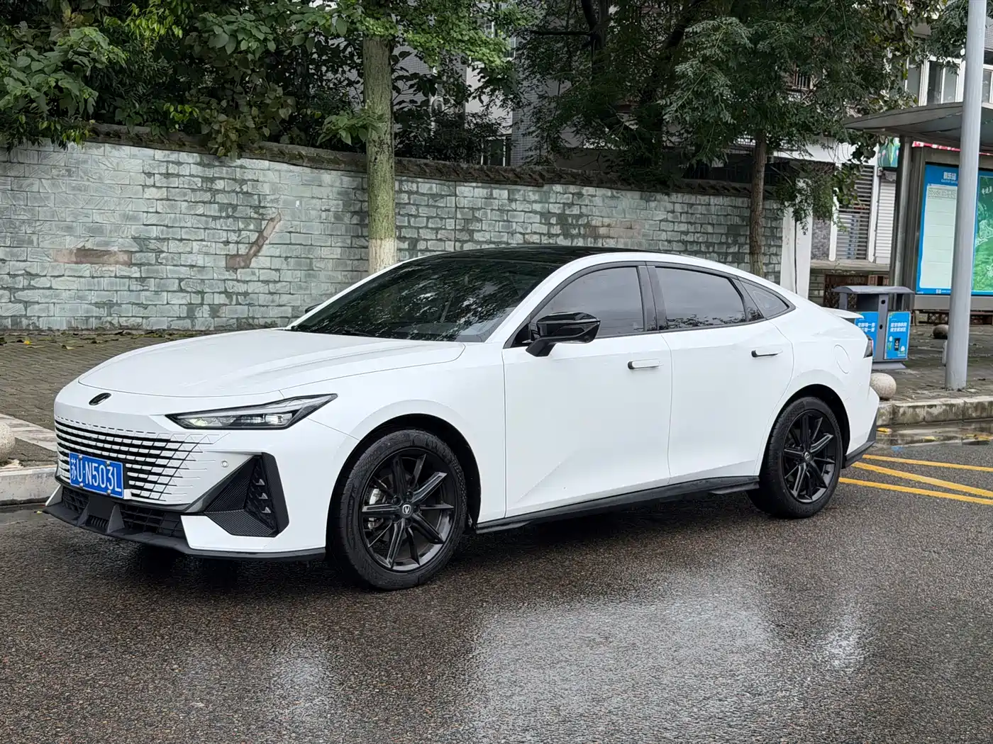 CHANGAN UNI-V