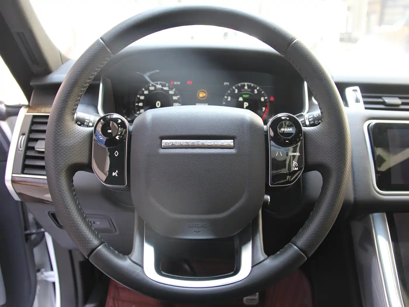 Land Rover Range Rover Sport PHEV 2018 Model P400e фото 19