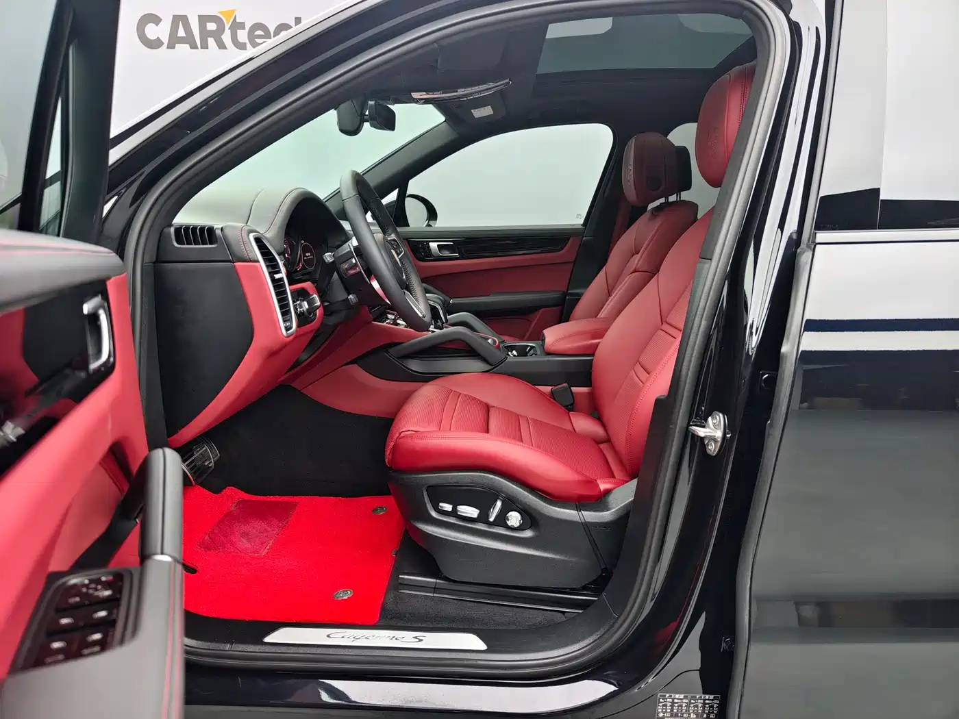 Porsche Cayenne 2018 Cayenne S 2.9T фото 6