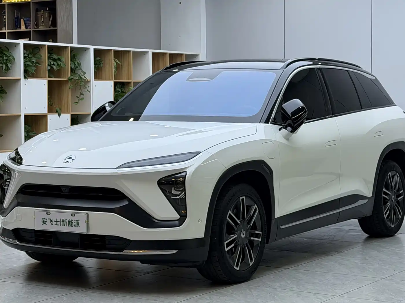 NIO ES6 2020