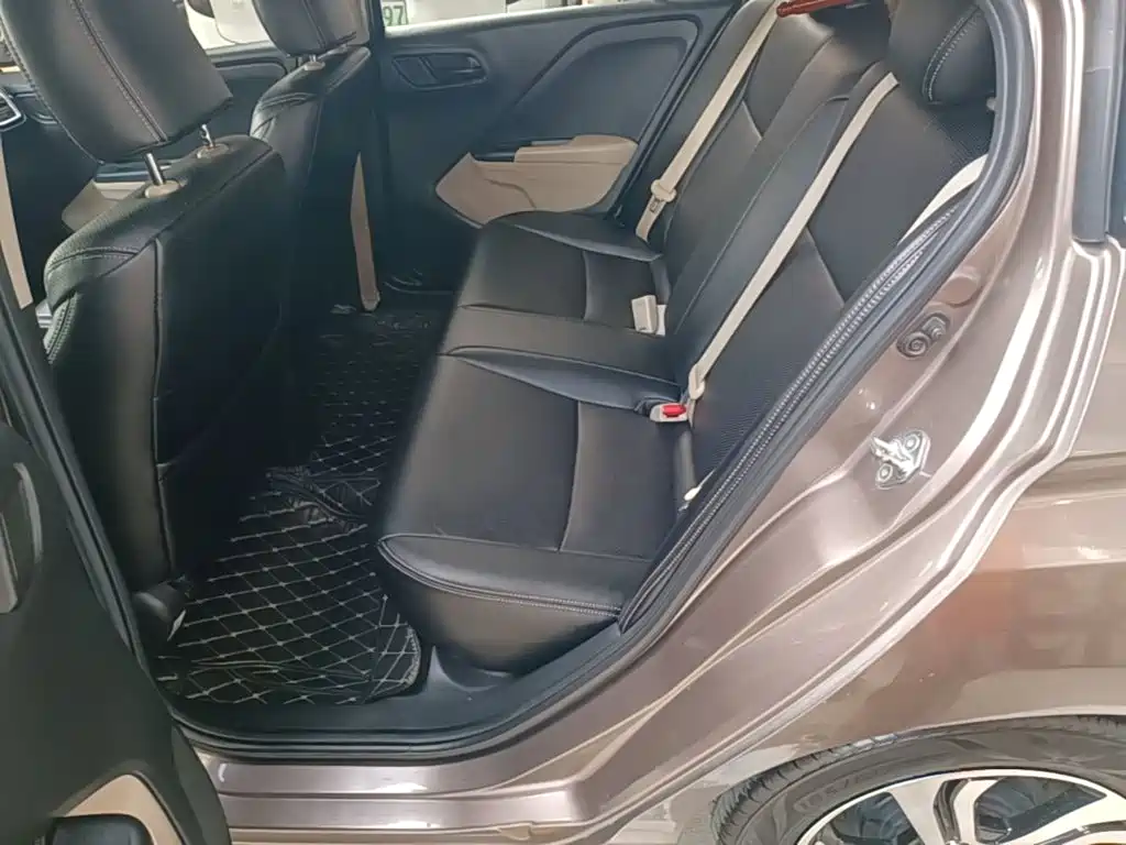 Honda Greiz 2017 2016 1.5L CVT Classic Edition