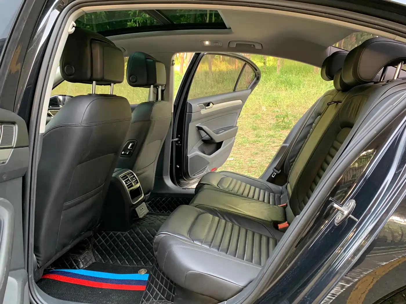 Volkswagen Magotan 2019 330TSI DSG Leading China V фото 10