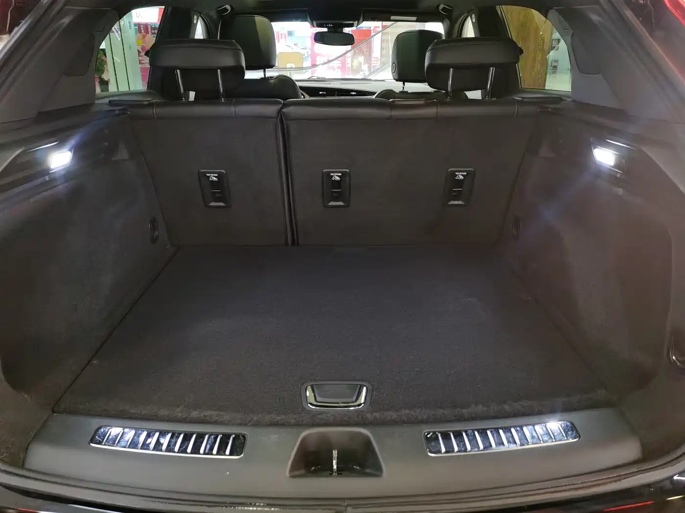 CADILLAC XT4
