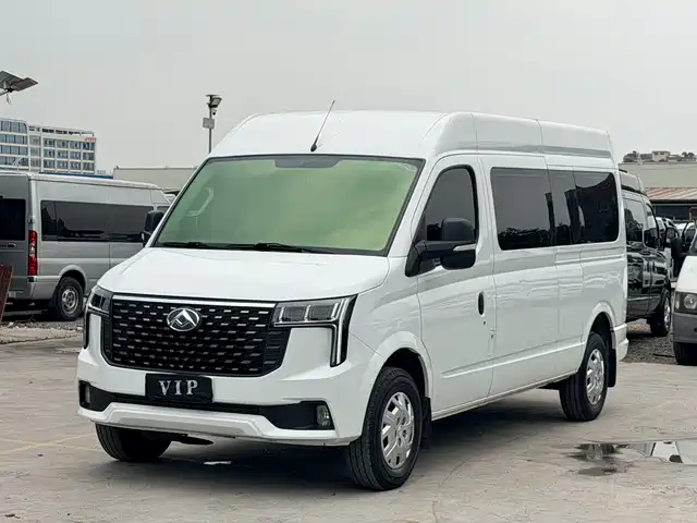 SAIC Maxus Xintu V80 2024 Aoyun Value Edition 6AMT Long Wheelbase Medium Roof 127Ps 6/7/8/9 Seats