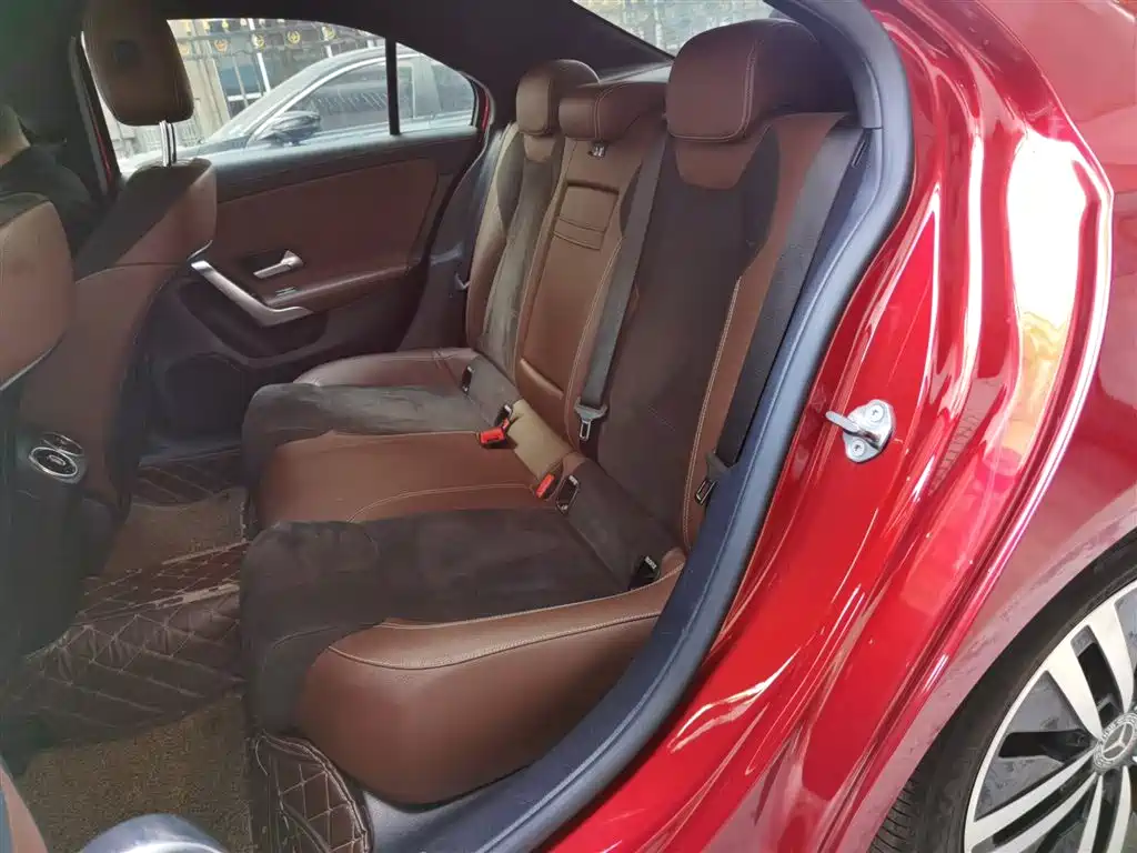 Mercedes-Benz A-Class 2019 A 180 L Sport Sedan фото 22