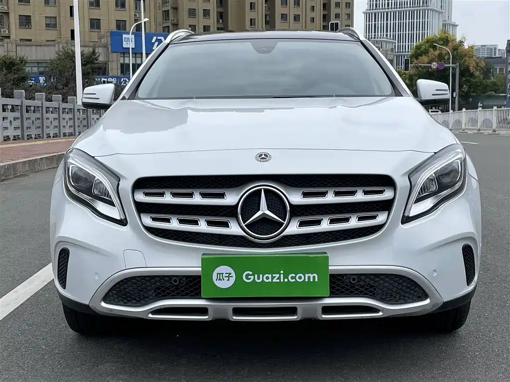Mercedes-Benz GLA 2017 GLA 200 Fashion фото 3