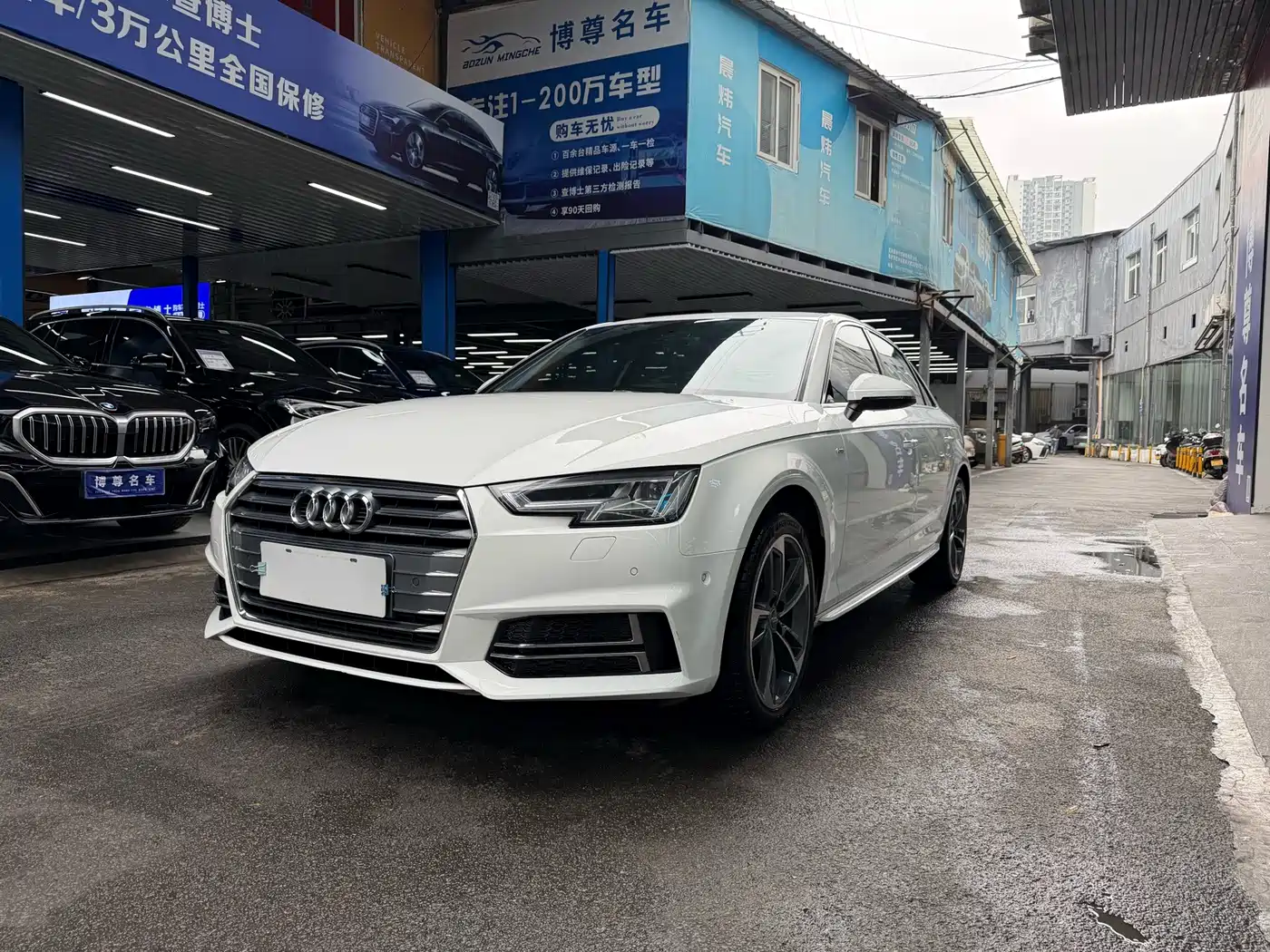 Фото 1 - Audi A4L