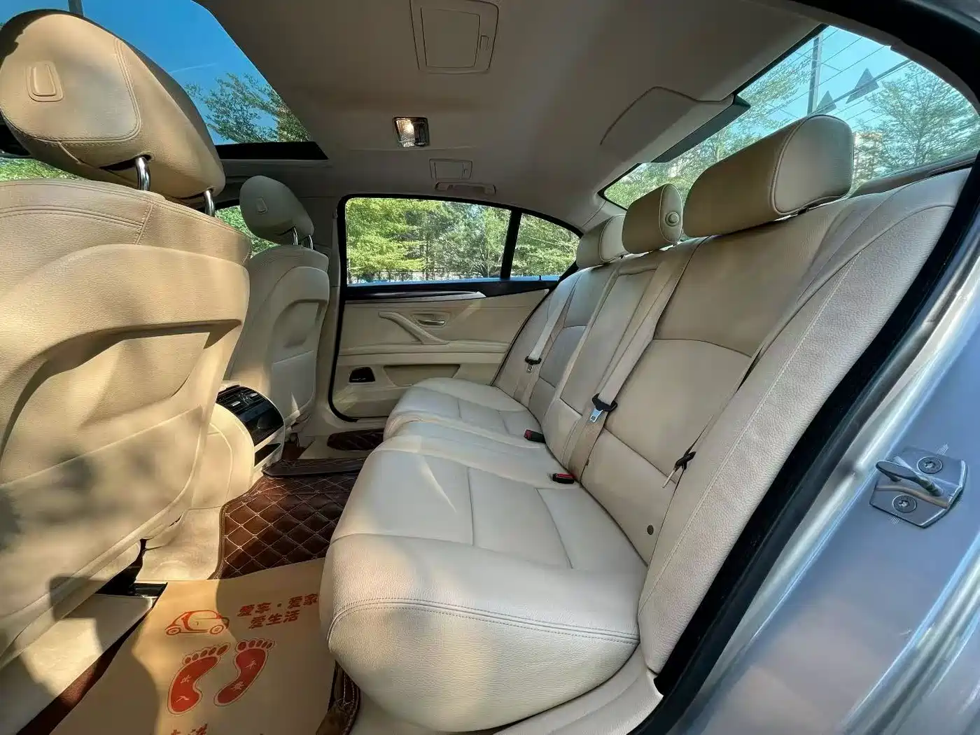 BMW 5 Series 2014 525Li Leading фото 6