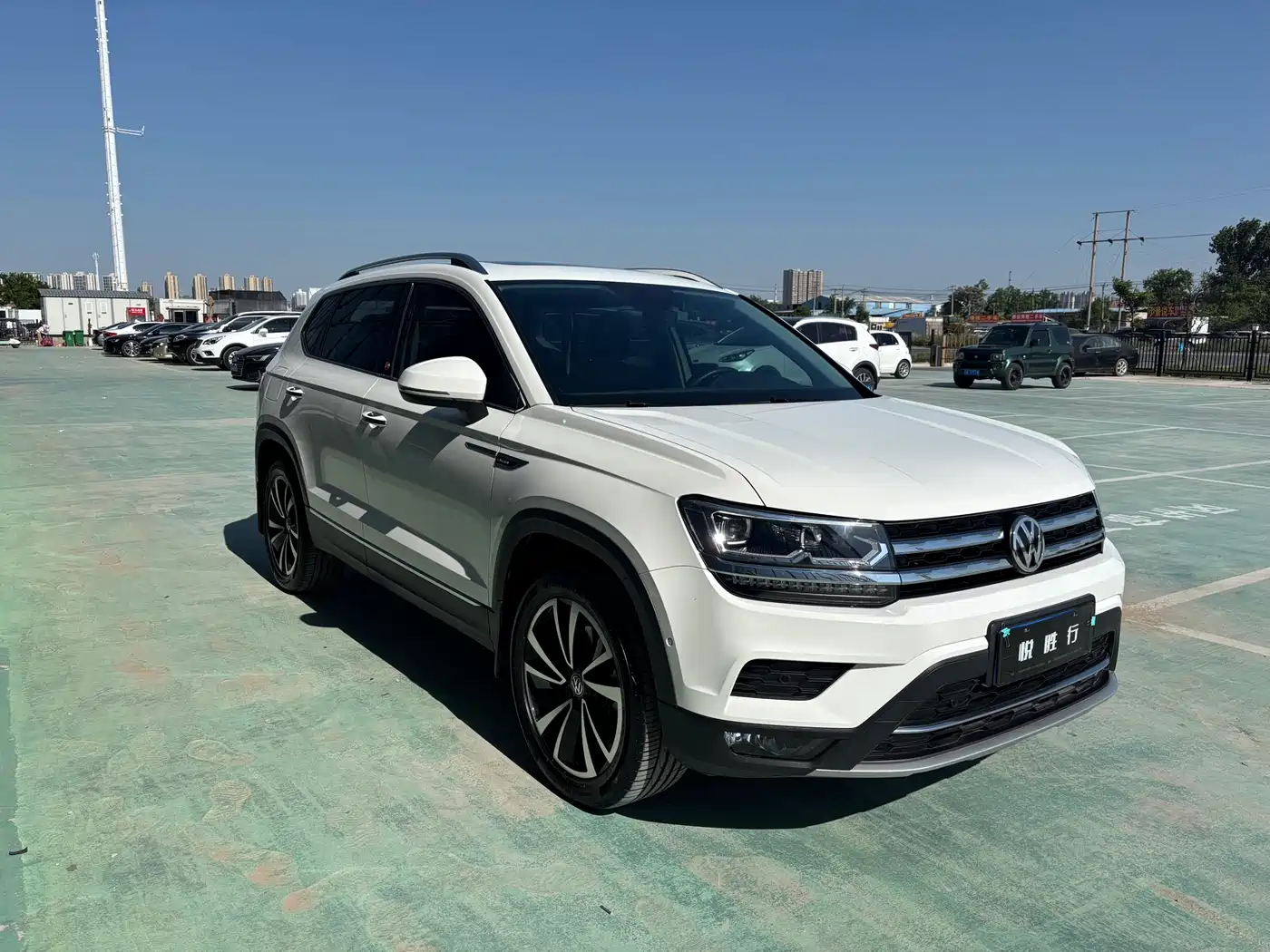 Volkswagen Tharu 2020 Facelift 330TSI 4WD Flagship Edition China VI фото 3