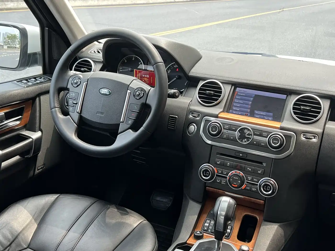 Land Rover Discovery 2011 3.0 SDV6 HSE Diesel фото 5