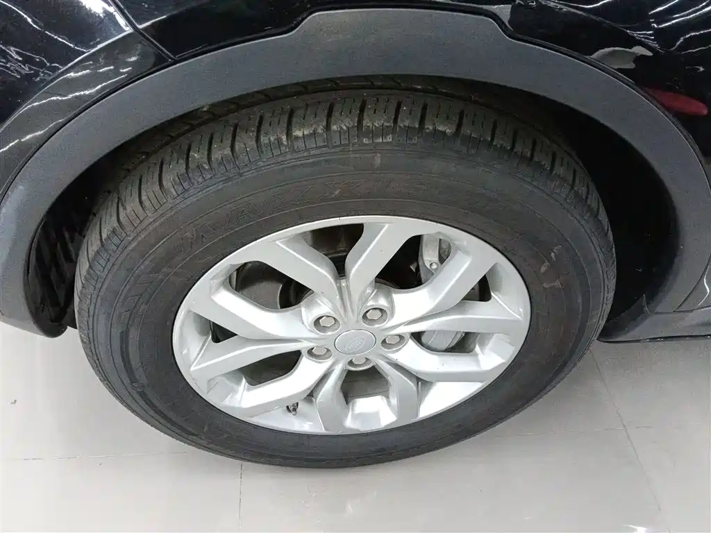 Land Rover Discovery 2018 3.0 SC V6 SE фото 23