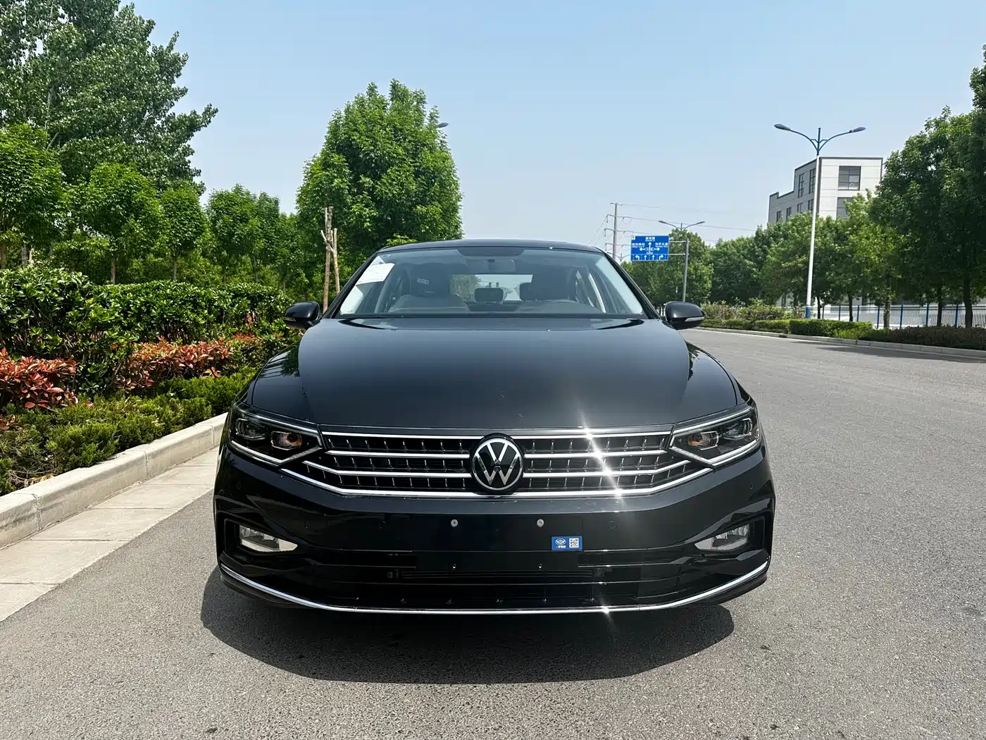 Volkswagen Magotan 2023 2 Million Units Commemorative Edition 280TSI DSG Comfort фото 3