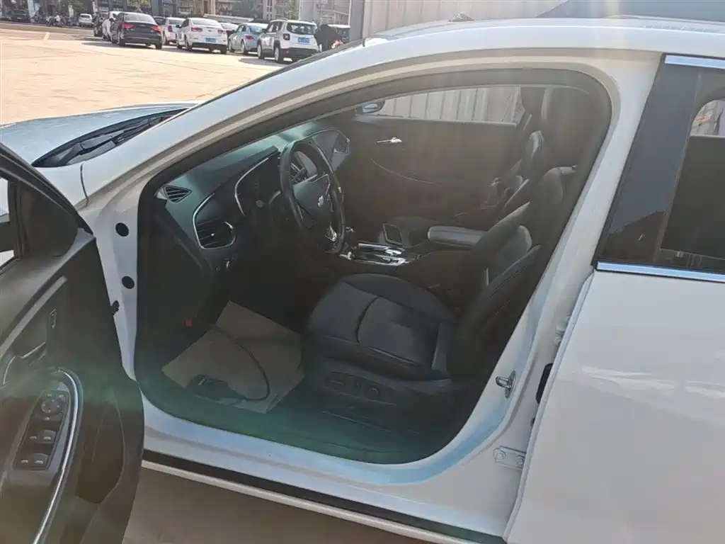 Chevrolet Malibu XL 2018 530T Auto RuiChi Edition фото 15
