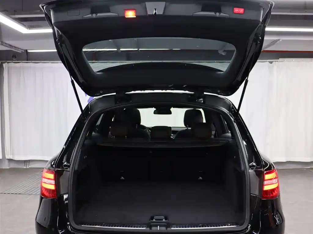 Mercedes-Benz GLC AMG 2017 AMG GLC 43 4MATIC фото 24