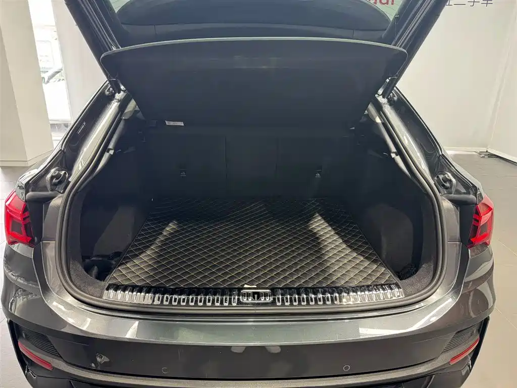 Audi Q3 Sportback, миниатюра 9
