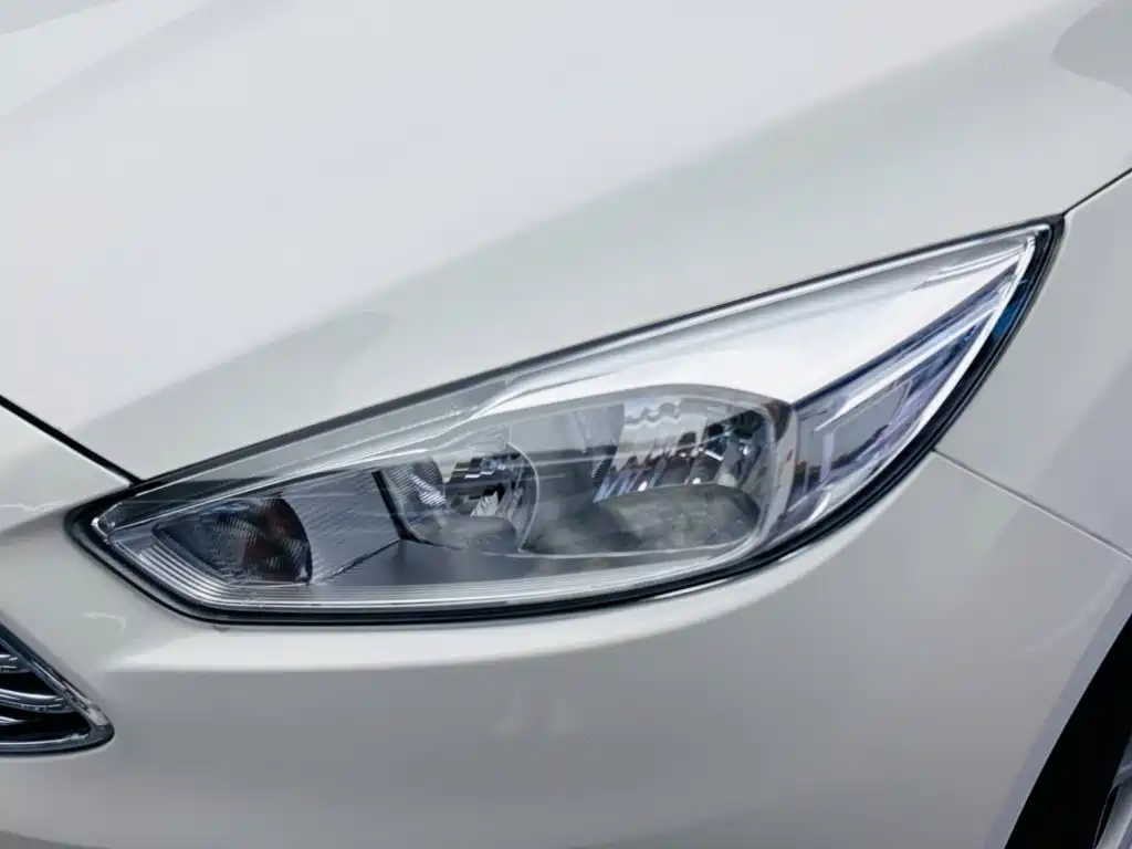 Photo 11 - Ford Focus