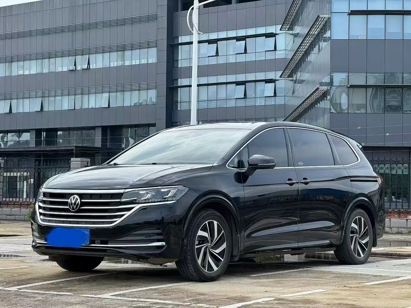 Volkswagen Viloran 2022 380TSI Premium Edition