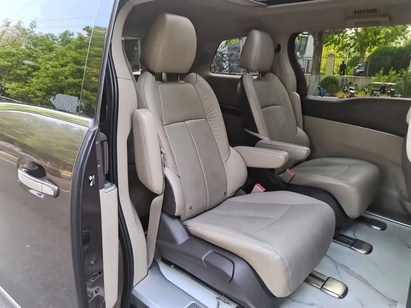 Buick GL8 2013 3.0L XT Luxury Business Flagship Edition фото 29