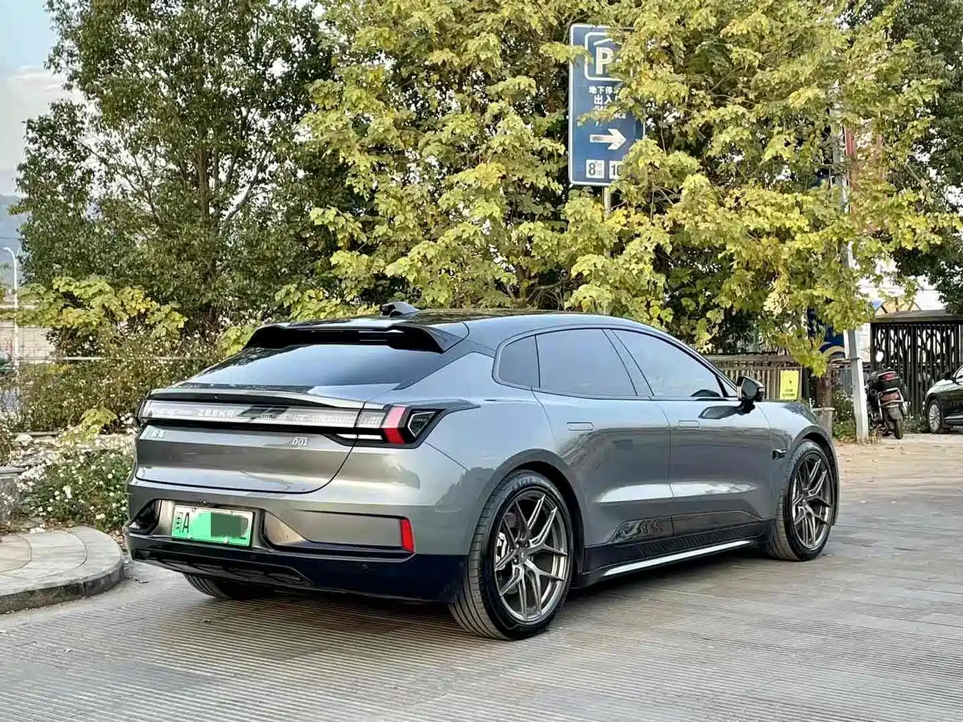 ZEEKR EXTREME KRYPTON 001