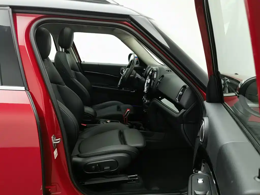 Фото 23 - MINI COUNTRYMAN