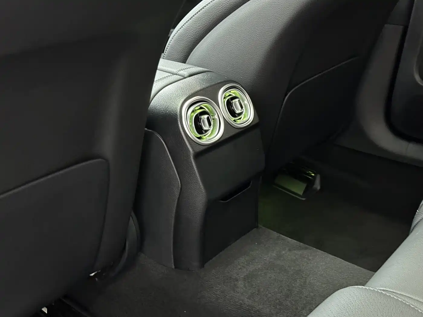 Photo 19 - Mercedes-Benz C-Class