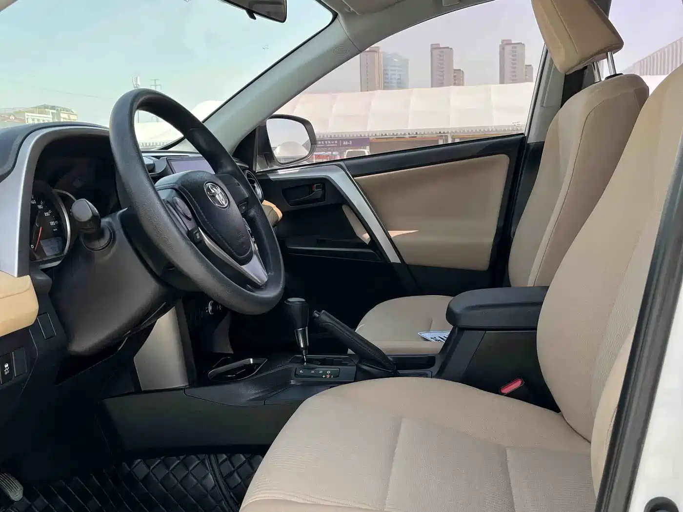 Toyota RAV4 Rongfang 2019 2.0L CVT 2WD Urban Edition China VI фото 4