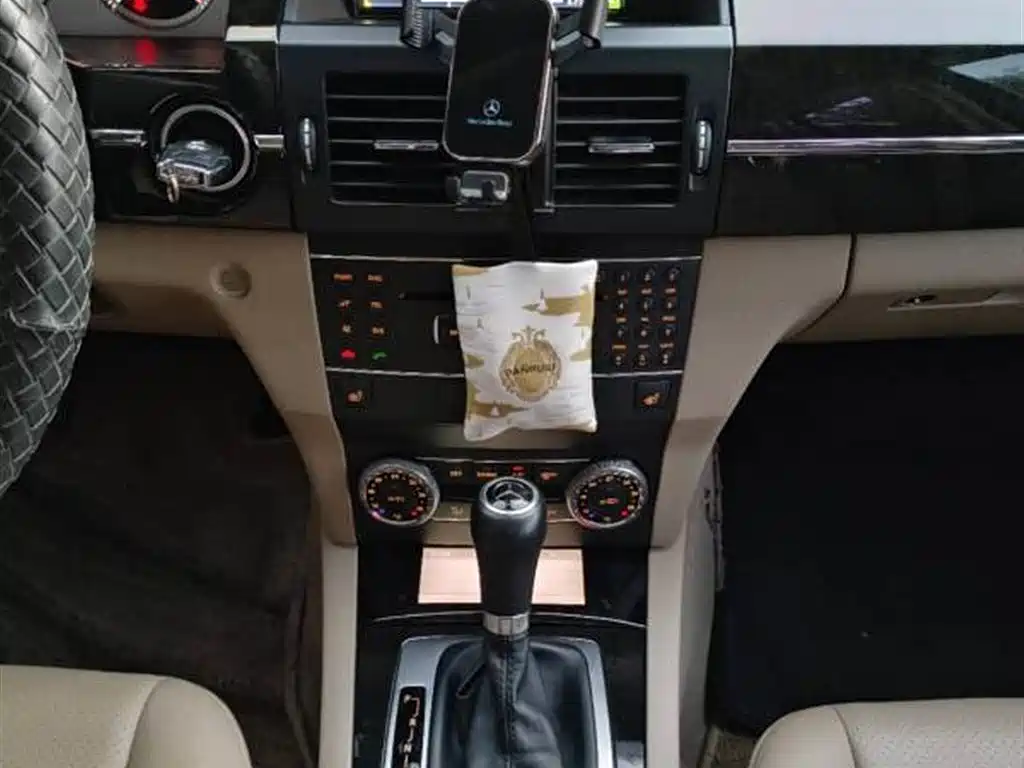 Mercedes-Benz GLK-Class (Import) 2011 GLK 300 4MATIC Luxury фото 8