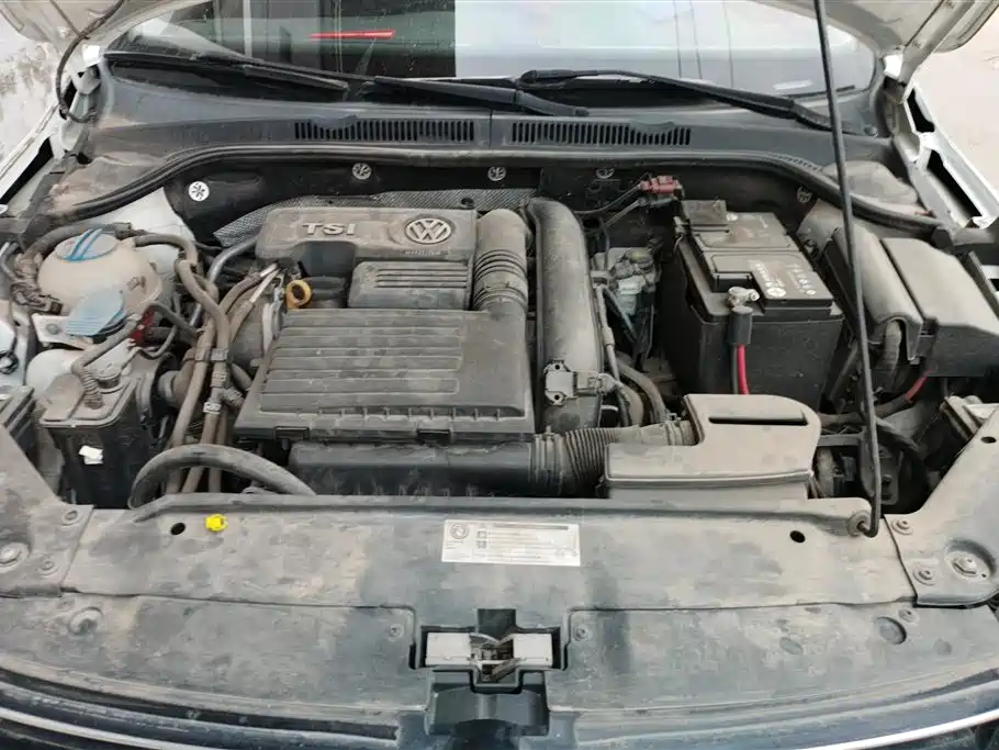 Volkswagen Sagitar 2018 280TSI DSG Spark Edition фото 10