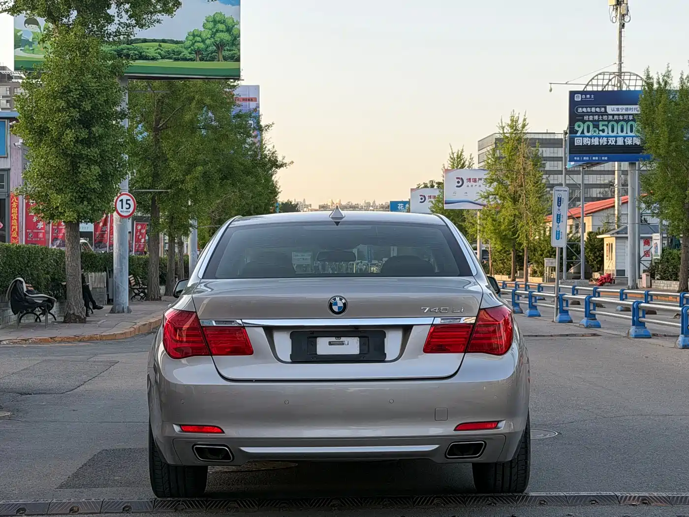 BMW 7 Series 2013 Model 740Li Luxury фото 5