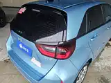 Фото 3 - Honda Fit