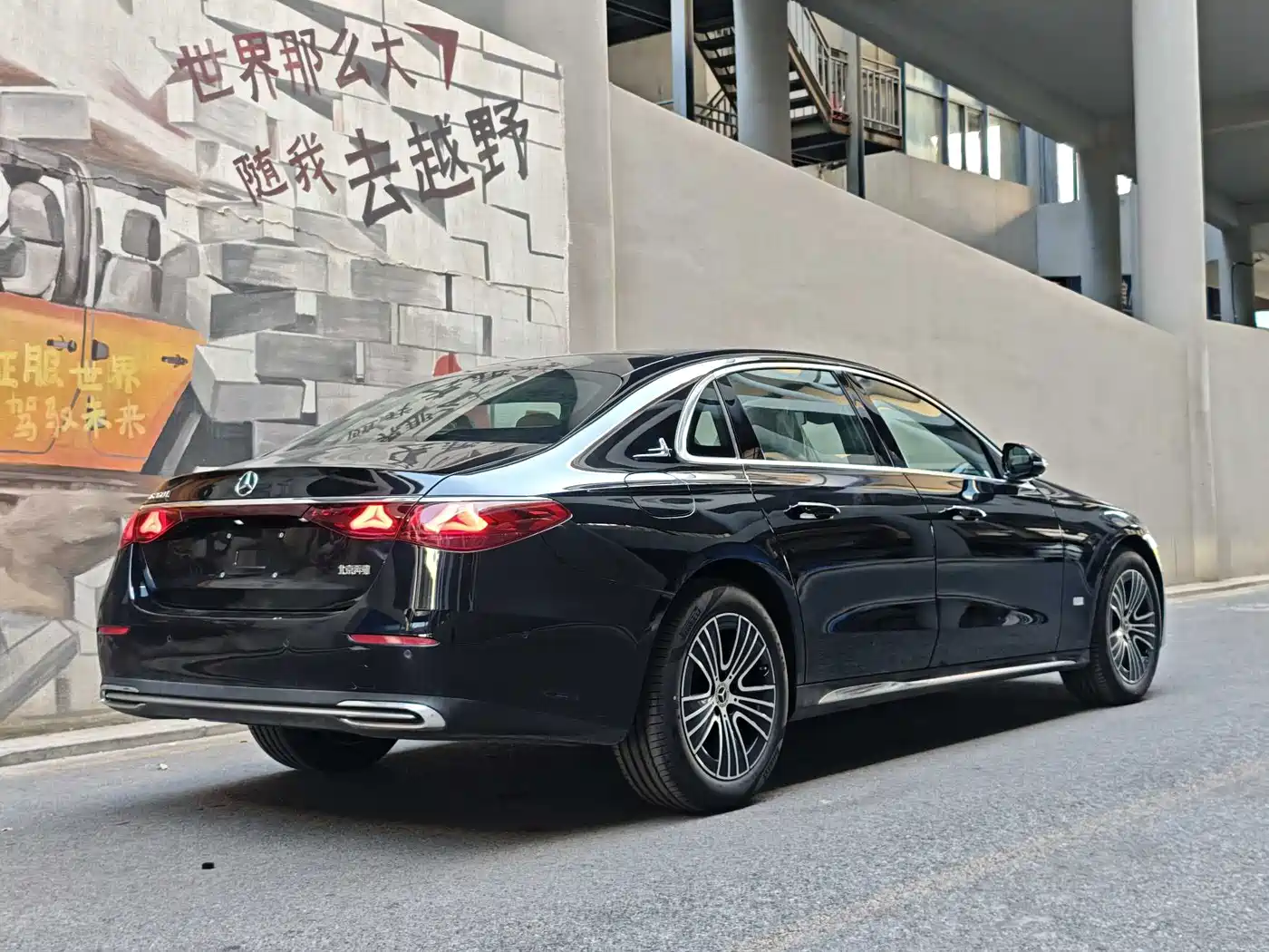 MERCEDES-BENZ E-CLASS