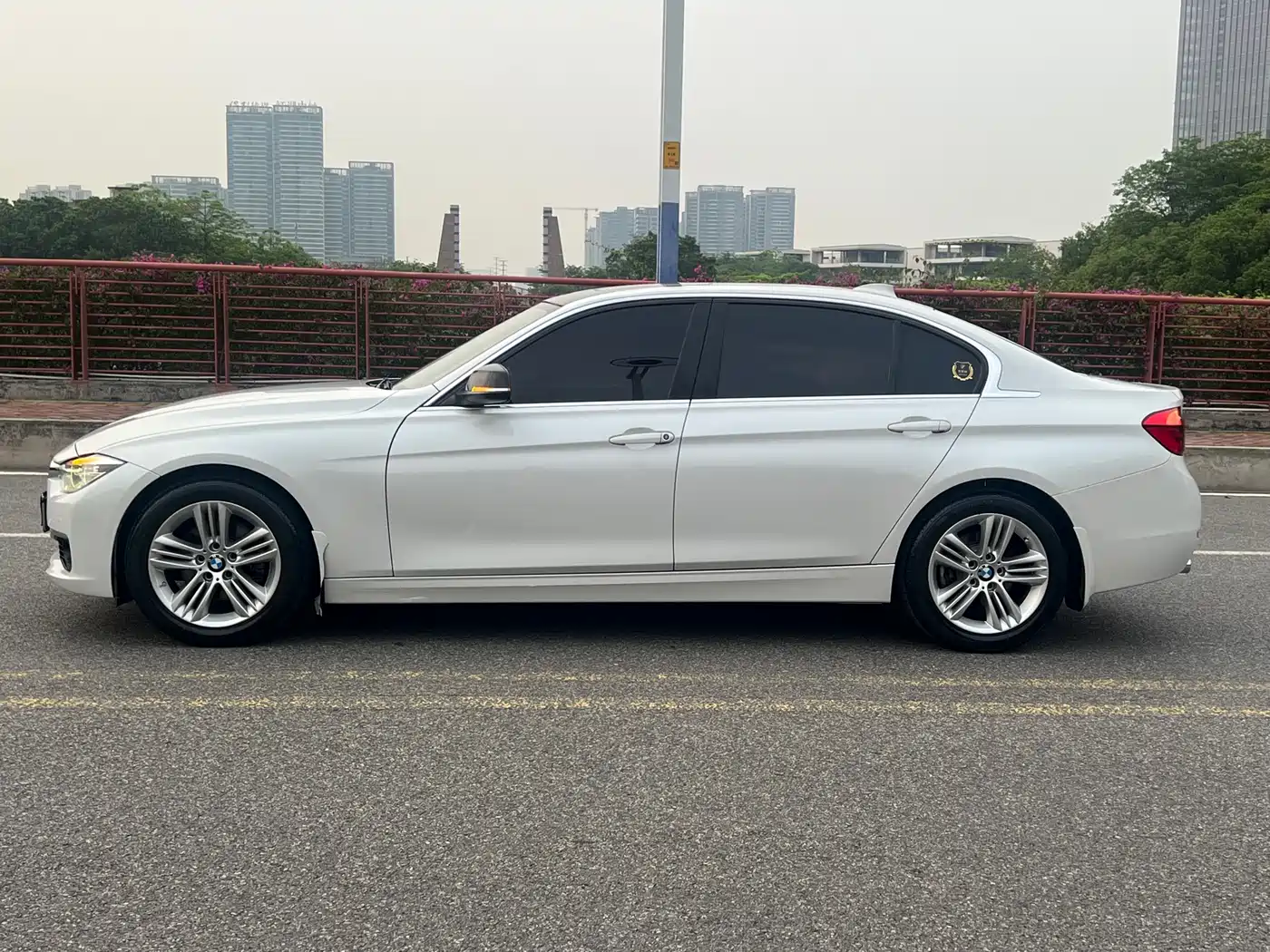 BMW 3 Series 2017 320Li Fashion фото 4