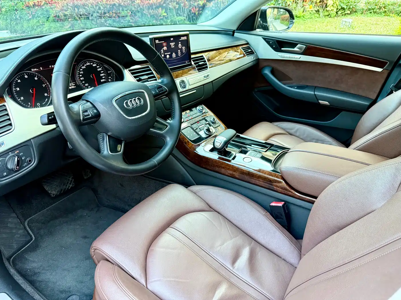 Audi A8 2013 A8L 45 TFSI quattro Comfort фото 12