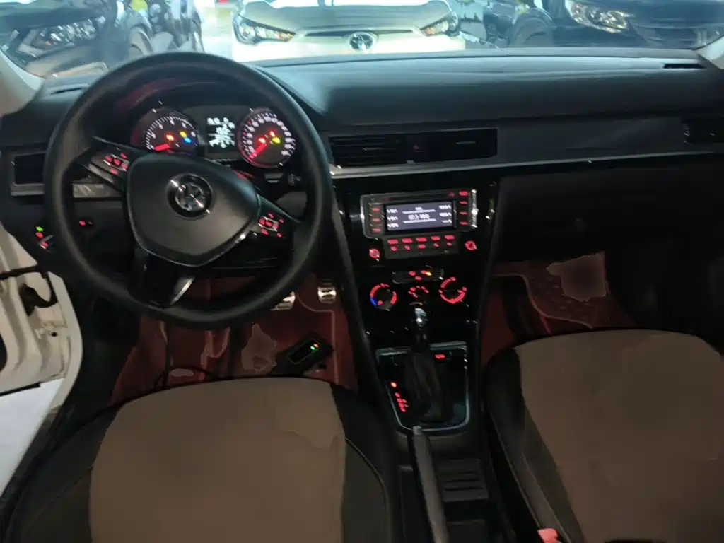Volkswagen C-TREK 2019 2018 230TSI DSG Comfort