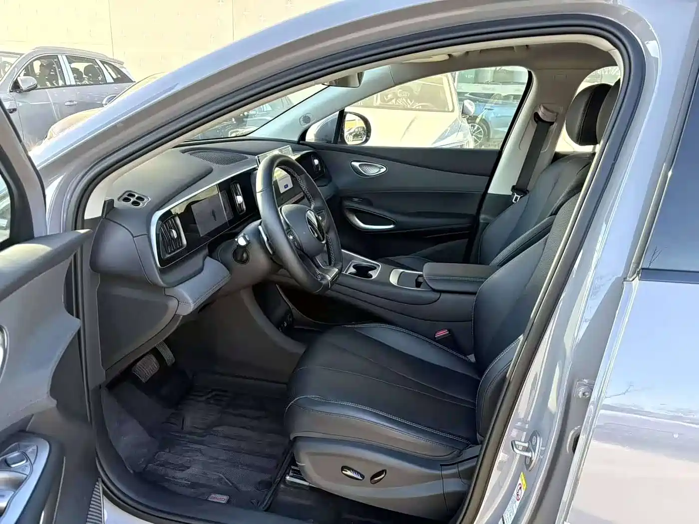 BYD Hai Shi 05 EV 2025 520KM Smart Navigation Edition фото 2